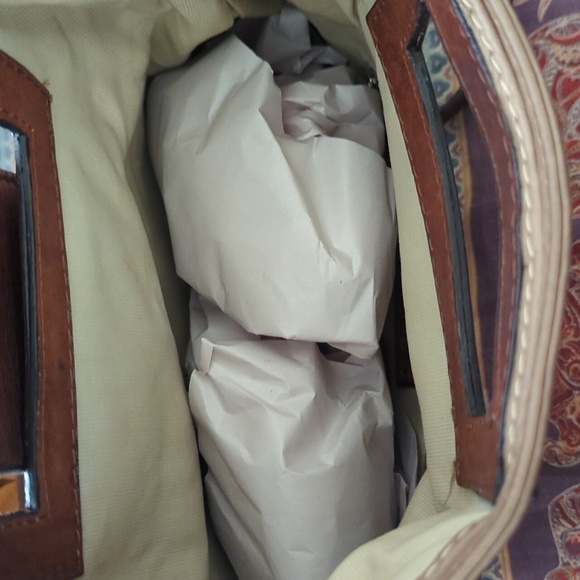 Mada and Halia Bag - Picture 3 of 3